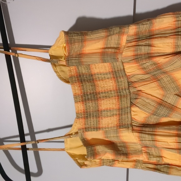 Yellow flannel romper size M Urban outfitters - Picture 4 of 5